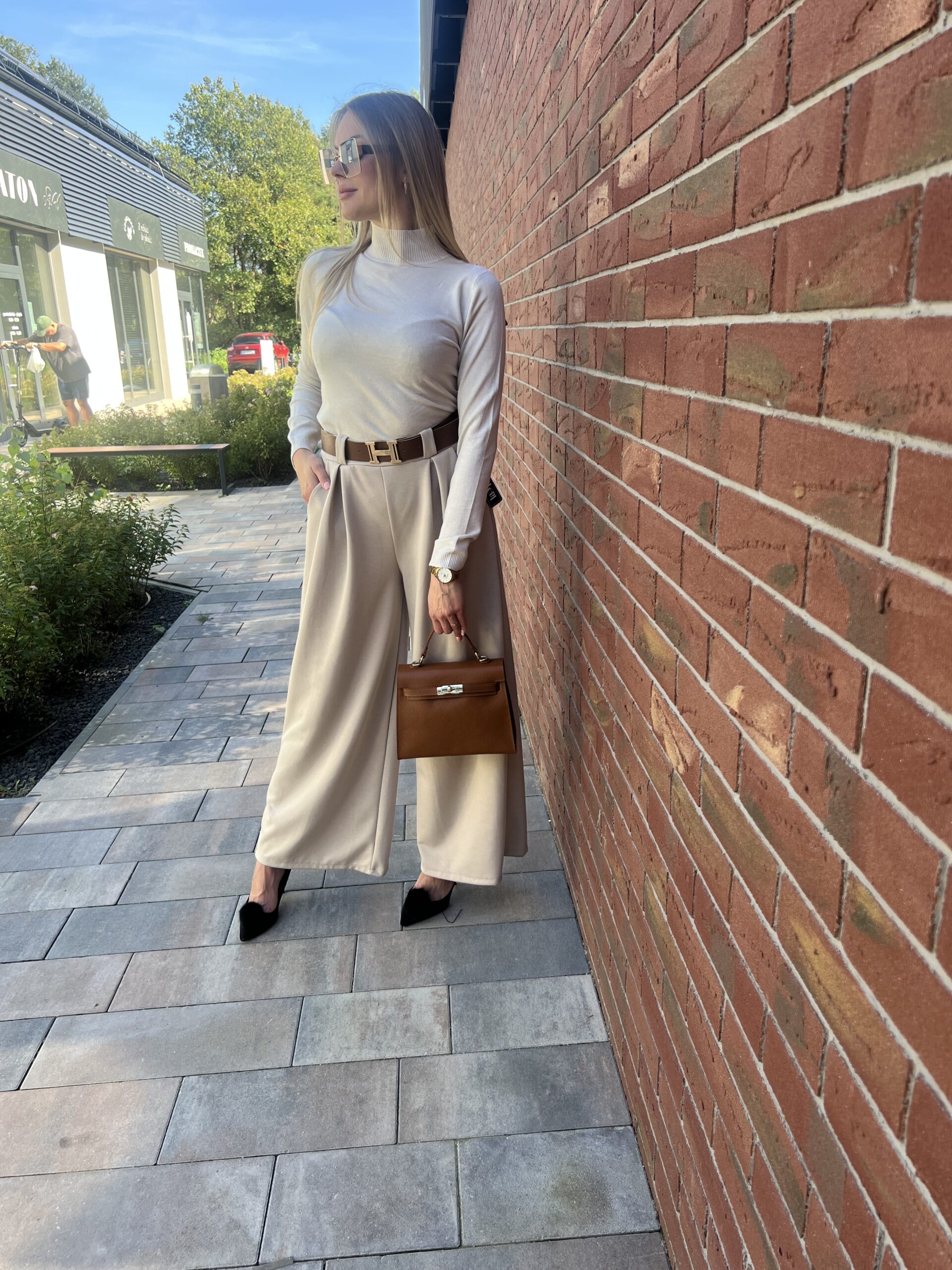 SZEROKIE SPODNIE BEŻOWE