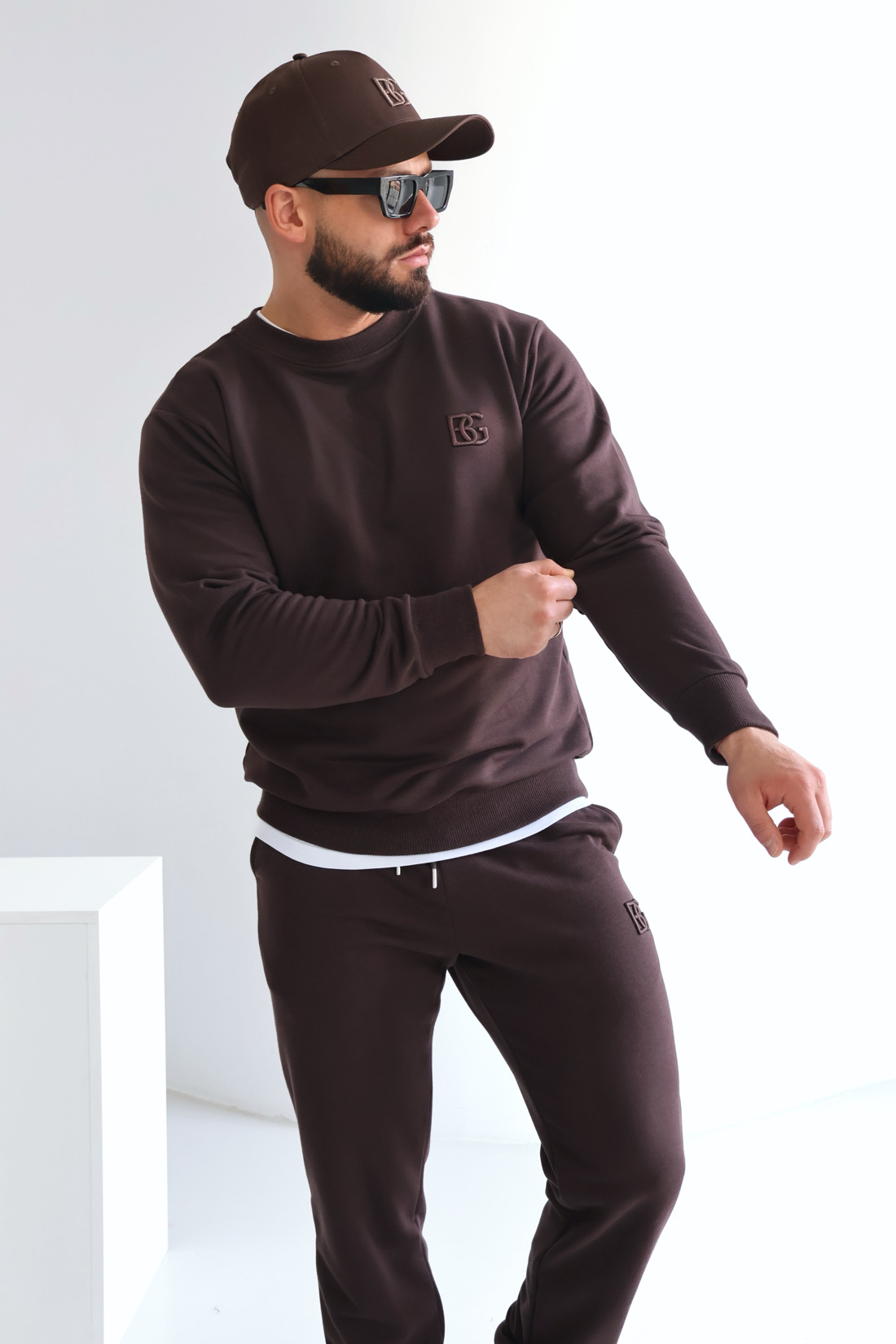 BLUZA MĘSKA BG BASIC GORZKA CZEKOLADA