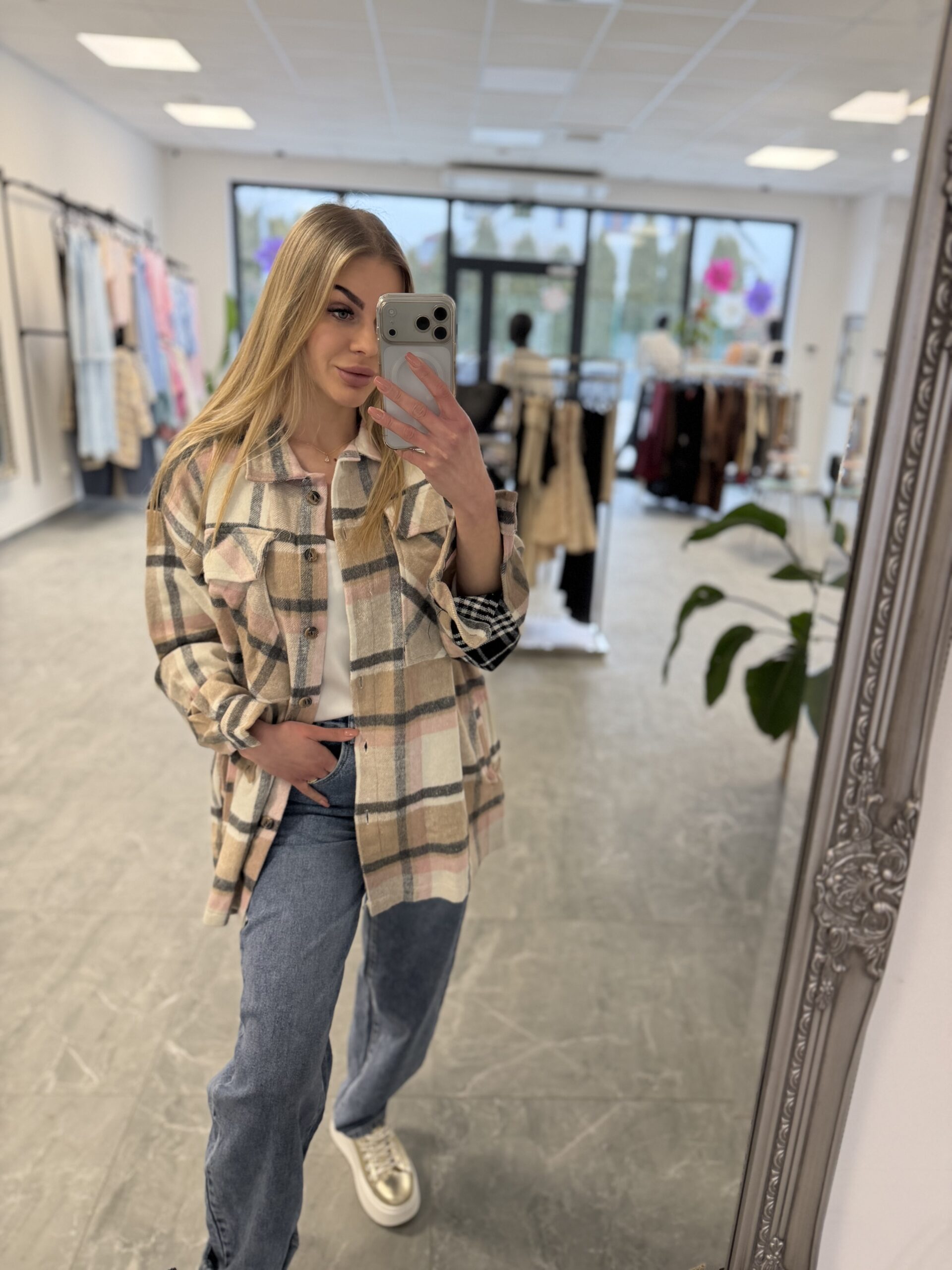 MODNA KOSZULA W KRATĘ